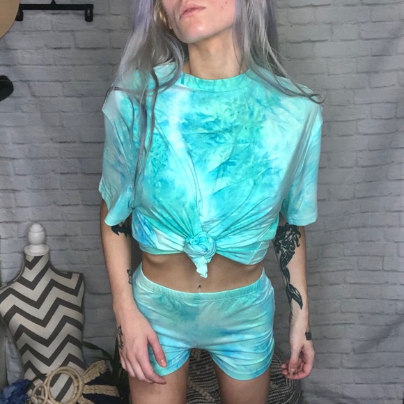 💙NEW Tie Dye Set💙 - Picture 2 of 14